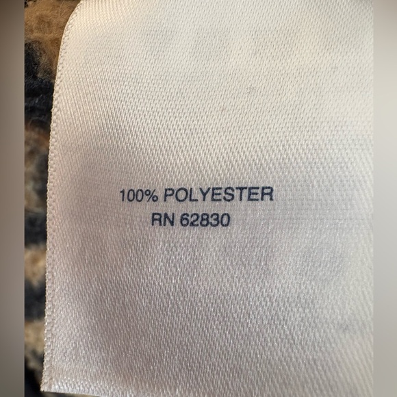 Lands’ End Snap Fleece – Leopard Print – Size M - Picture 6 of 7